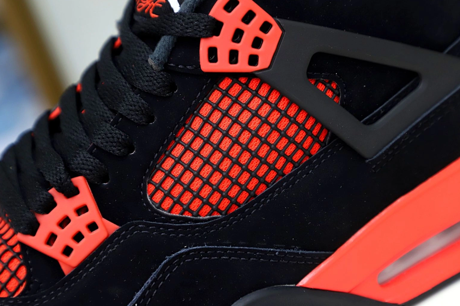 AIR JORDAN 'RED RETRO 4 THUNDER' 1229